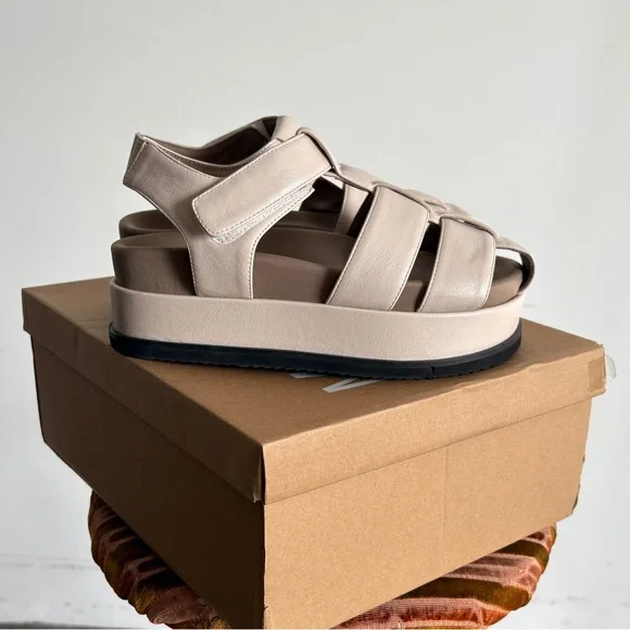 ROAM 90’s Stack Platform Vegan Leather Wedge Sandals in Cement Sz 6 - Picture 2 of 9